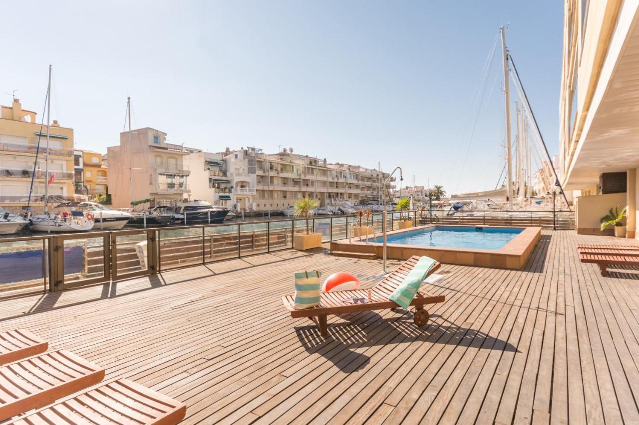 Pierre & Vacances Empuriabrava Marina Exteriör bild