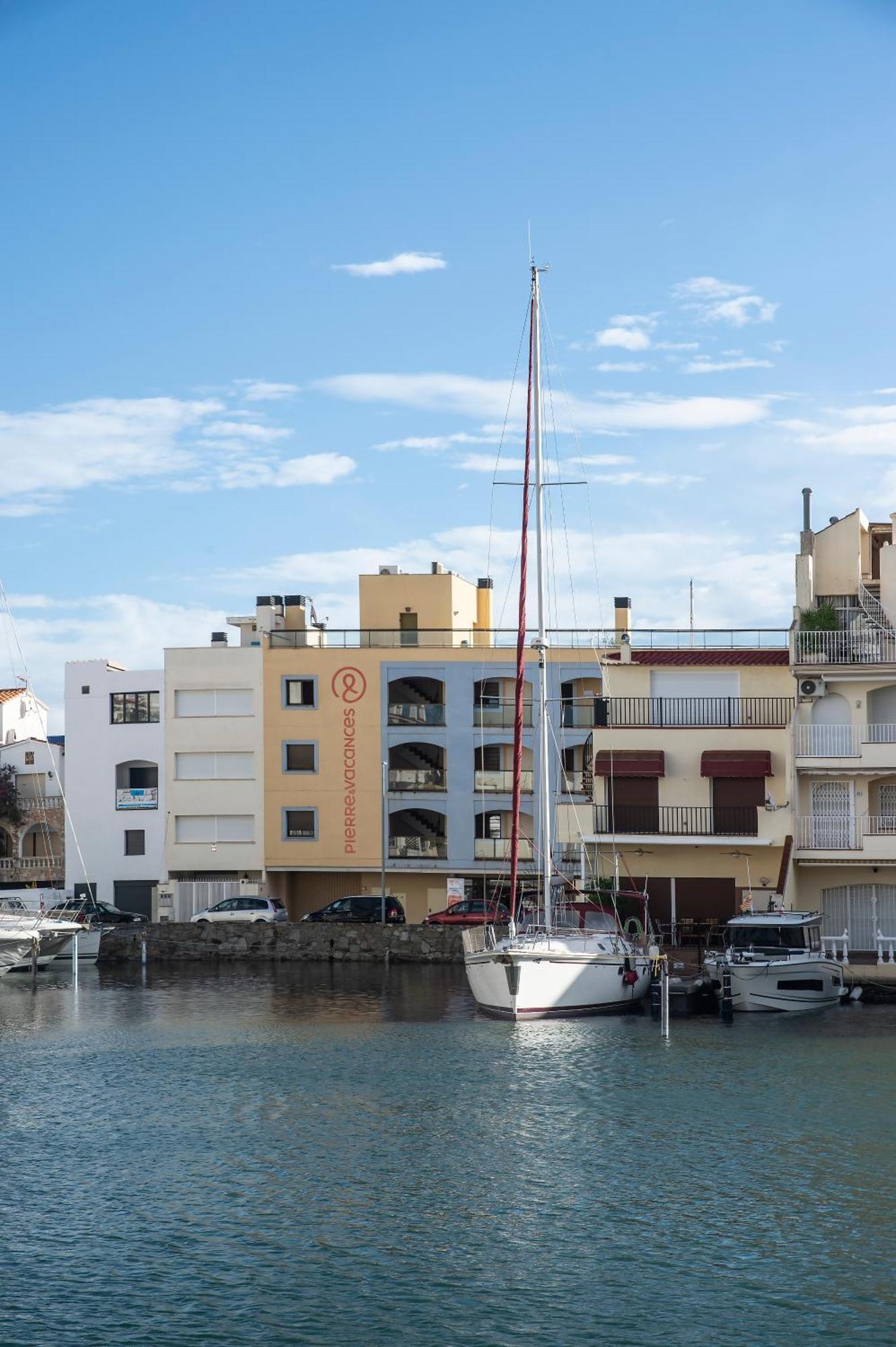Pierre & Vacances Empuriabrava Marina Exteriör bild