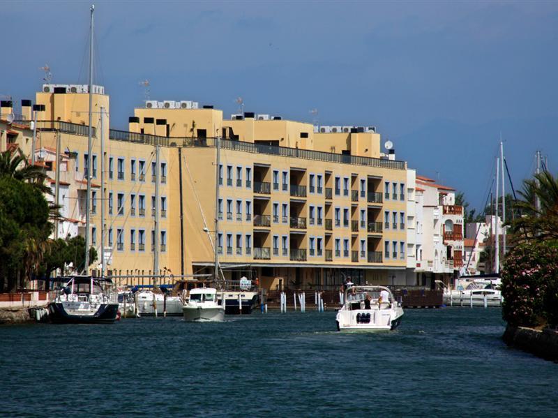 Pierre & Vacances Empuriabrava Marina Exteriör bild
