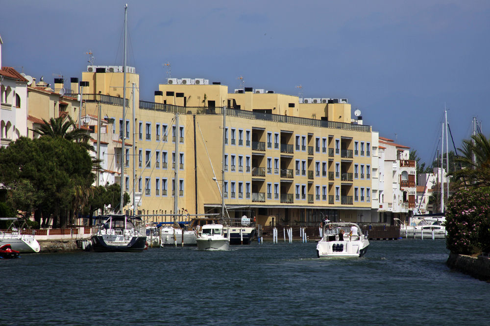 Pierre & Vacances Empuriabrava Marina Exteriör bild