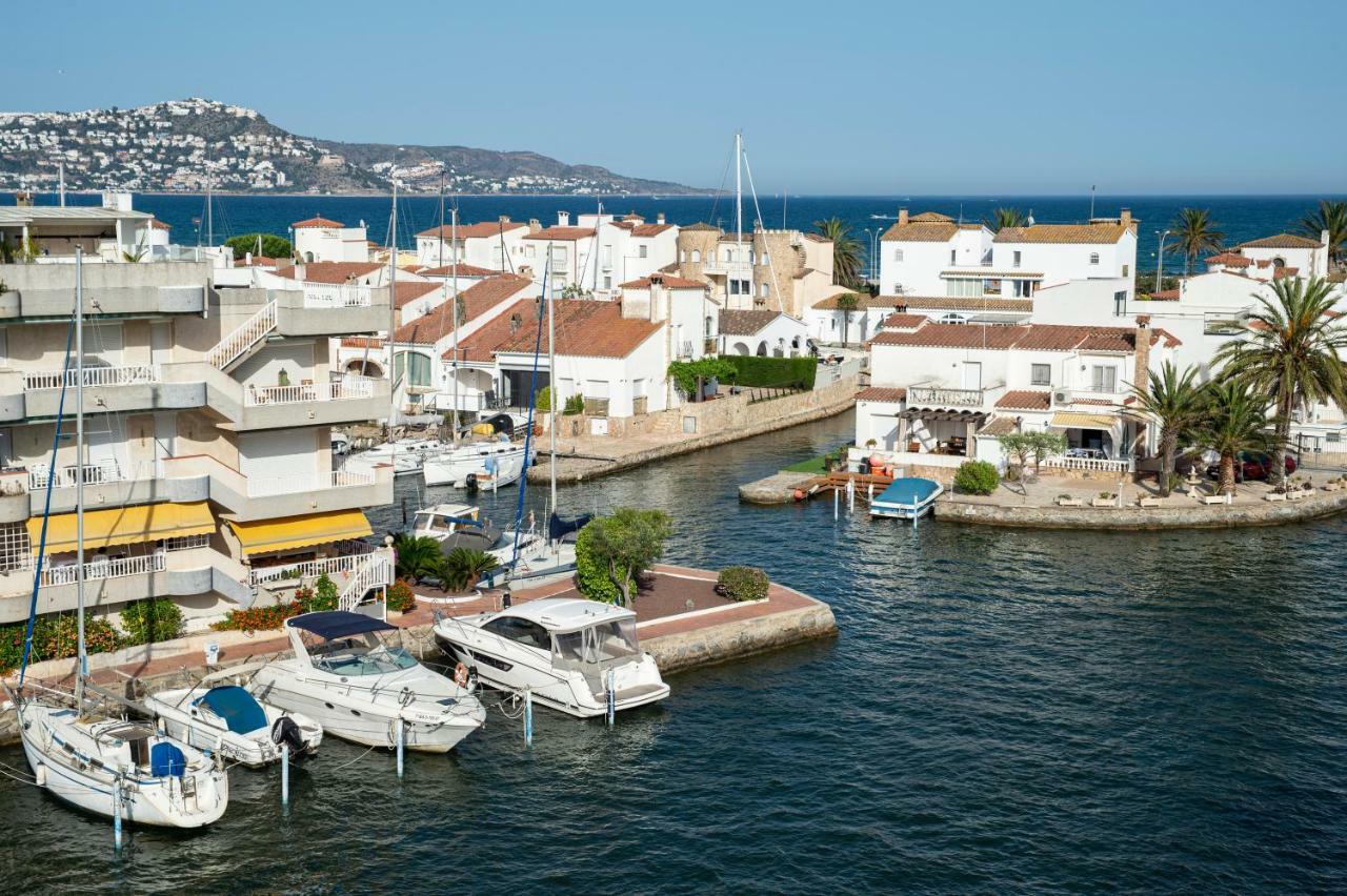 Pierre & Vacances Empuriabrava Marina Exteriör bild